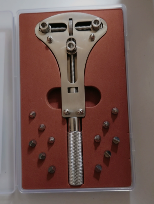 Case Back Opener - Ouvre-boîtier de montre universel à trois